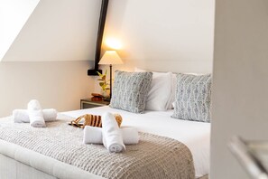 6 habitaciones, tabla de planchar con plancha y wifi gratis