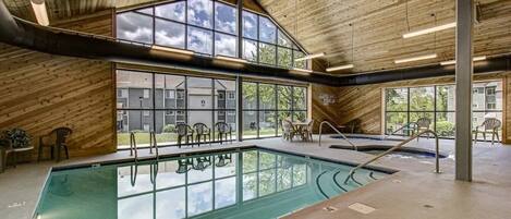 公寓式客房, 2 间卧室 | 泳池 | 室内游泳池