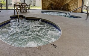 Condo, 2 Bedrooms | Interior