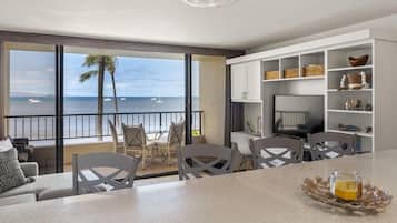 Condo, 1 Bedroom | Interior