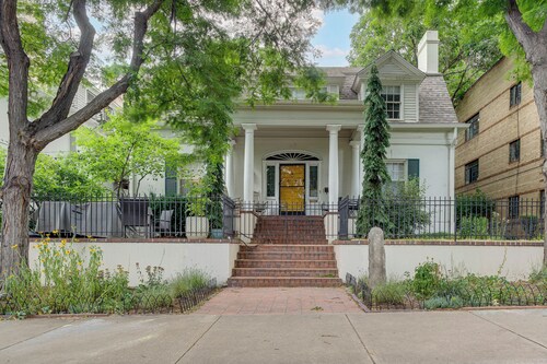 Walkable Apt w/ Off-street Parking in Cheesman!