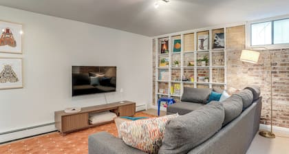 Walkable Apt w/ Off-street Parking in Cheesman!