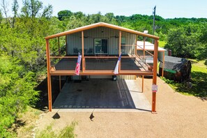 Apartment (2 Bedrooms) | Front of property