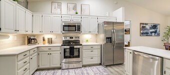 Bike, Golf, Swim: Modern Bella Vista Home w/ Deck!