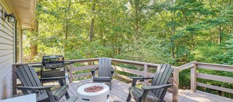 Bike, Golf, Relax: Modern Bella Vista Home w/ Deck