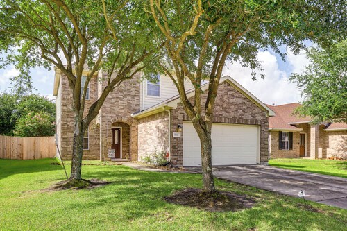 Fish & Hike: Pet-friendly Humble Home w/ Yard