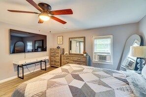 Apartment (2 Bedrooms) | Interior - 12 Mi to Rutgers: Brand New Apt w/ Home Office! (Monroe Township)