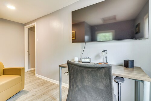 12 Mi to Rutgers: Brand New Apt w/ Home Office!