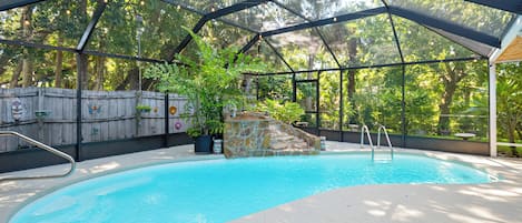 House (4 Bedrooms) | Front of property