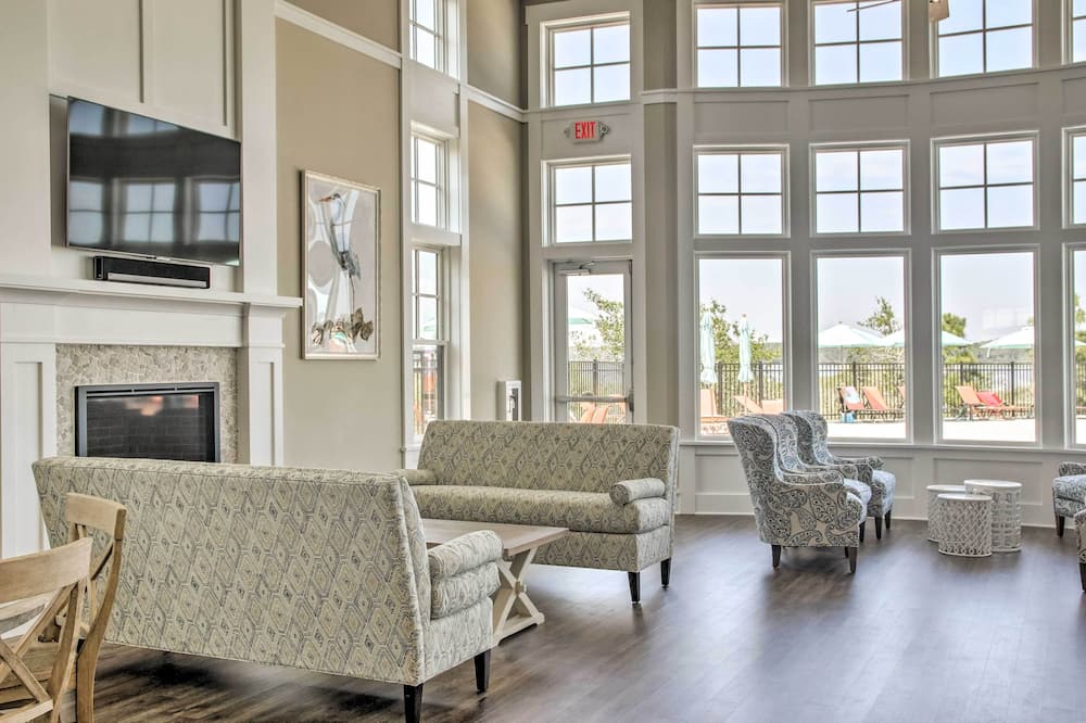 Beach Escape w/ Pool & Hot Tub Near Fenwick - Swann Keys, DE