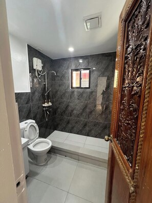 Bathroom - House B 3BR w/arcade fooseball along Commonwealth (Quezon City)