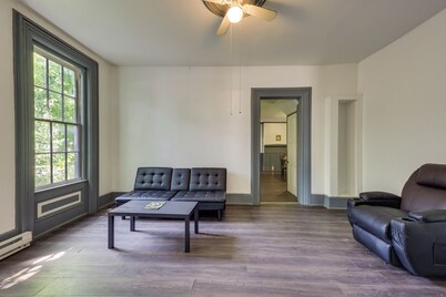 Walk to Town: Bath Apt Near Keuka Lake Wine Trail