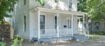 Walk to Town: Bath Apt Near Keuka Lake Wine Trail