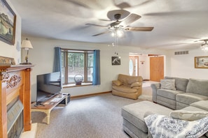 House (3 Bedrooms) | Interior