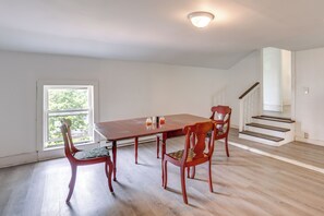 Apartment (5 Bedrooms) | Interior - 8 Mi to Keuka Lake: Bath Apt w/ Remote-work Perks! (Bath)
