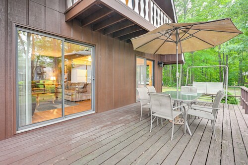 Walk to Beach: Pet-friendly Caseville Cabin