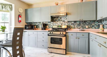 11 Mi to Dtwn Aberdeen: Spacious Townhome!