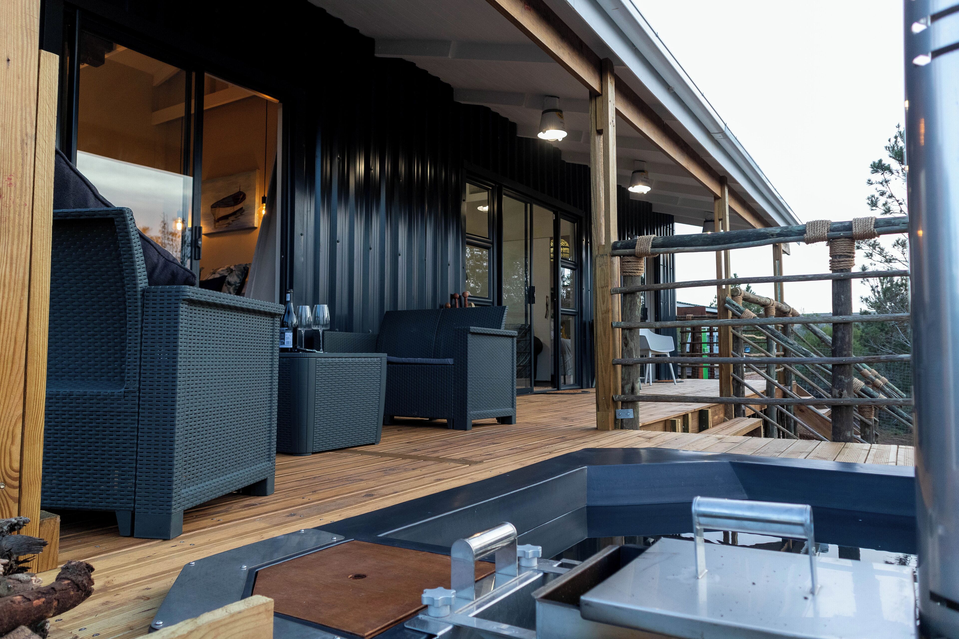 Luksus-hytte - 2 soveværelser - udsigt til dal | Terrasse/gårdhave