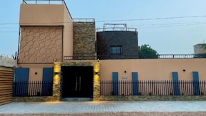 واجهة المنشأة