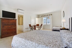 3 bedrooms, WiFi, bed sheets