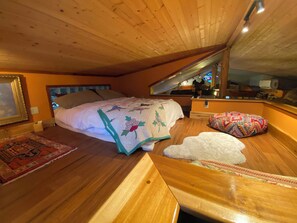 2 habitaciones, tabla de planchar con plancha, internet y ropa de cama