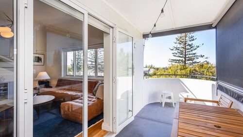 Cottesloe Beach Deluxe Apartment