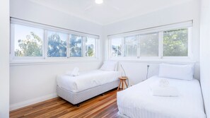 2 bedrooms, iron/ironing board, free WiFi, bed sheets