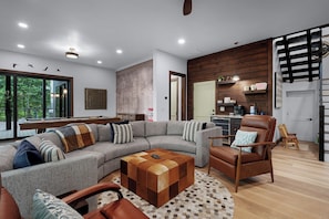 Smart TV, fireplace, video games, offices