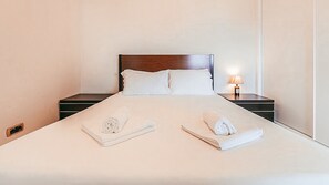 1 bedroom, bed sheets - Trendy Apartment River View By Gthouse (Lisbon)