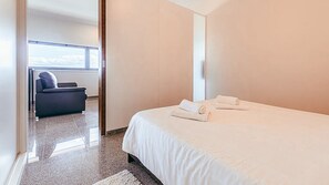 1 室のベッドルーム、ベッドシーツ