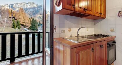 Apartment 'Gigi E Laura' with Mountain View, Balcony and Wi-Fi