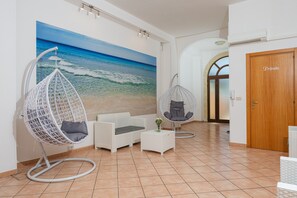 Interior - Apartment 'Angeli Nel Salento - Casa Vacanza 4' with Private Terrace, Wi-Fi and Air Conditioning (Cocumola)