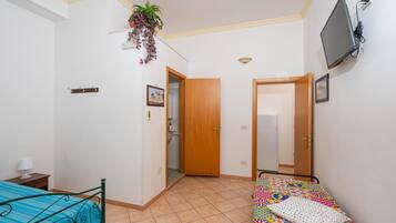 1 camera, Wi-Fi, lenzuola
