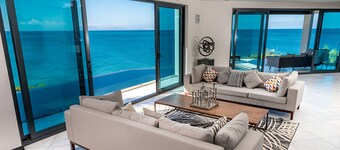 Calm Beachside Stay with Kitchen and Dining Area for Unwind Enthusiasts