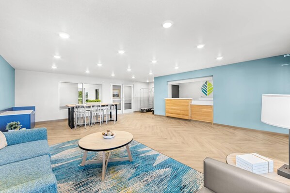 Lobby - WoodSpring Suites Oak Ridge Knoxville (Oak Ridge)