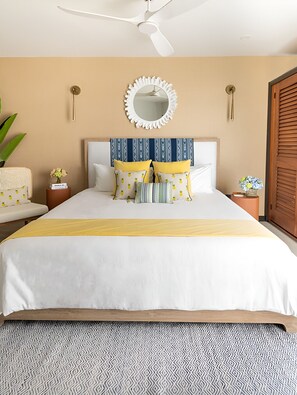 Iron/ironing board, free WiFi, bed sheets