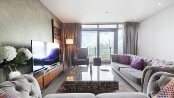 Luxury Apartment | Living area