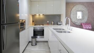 Căn hộ Cao cấp | Bếp riêng