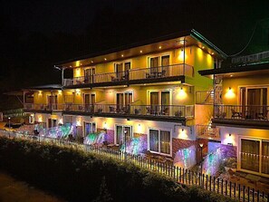 Front of property - evening/night - DALLAS THE RETREAT RESORT (Mussoorie)