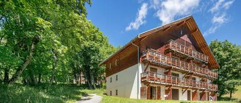 Chalet | Exterior