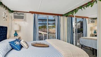 2 makuuhuonetta, silitysrauta/-lauta, Wi-Fi, vuodevaatteet