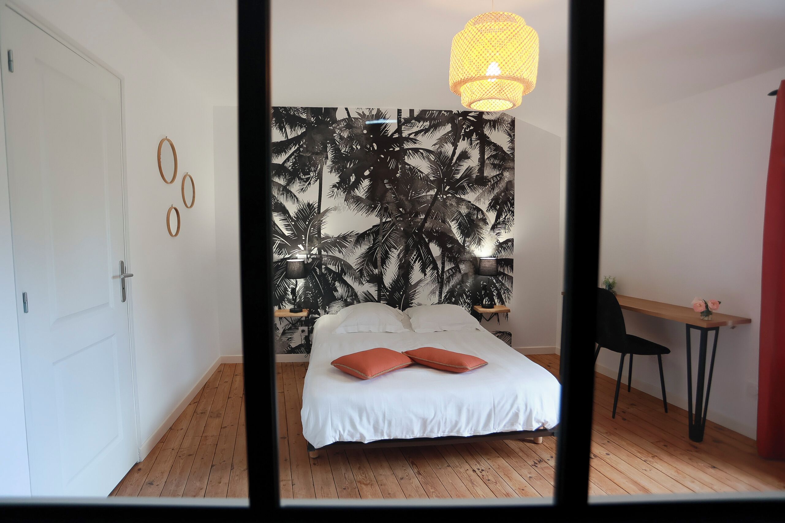 1 slaapkamer, een strijkplank/strijkijzer, reisbedje, gratis wifi