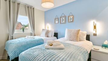 3 chambres, fer et planche à repasser, Wi-Fi, literie fournie