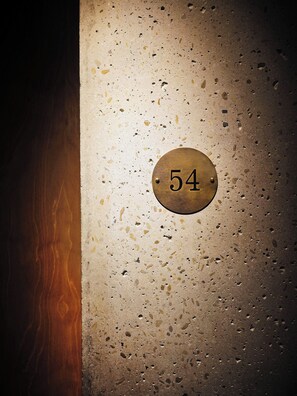 Reception -  Bus Palladium (Paris)