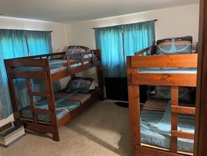 2 Schlafzimmer, Bügeleisen/Bügelbrett, Reisekinderbett, kostenloses WLAN