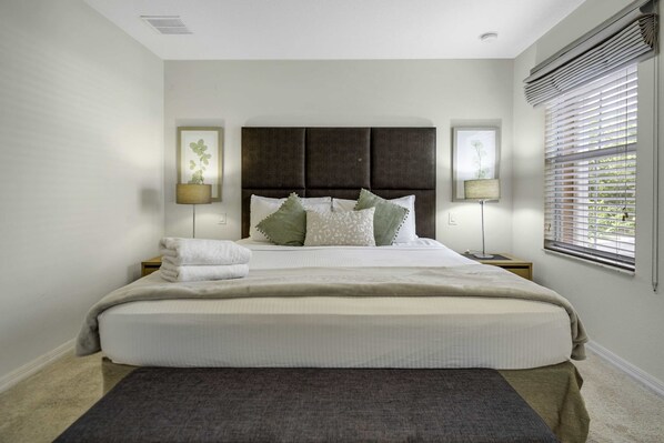 2 dormitorios, tabla de planchar con plancha, wifi y ropa de cama