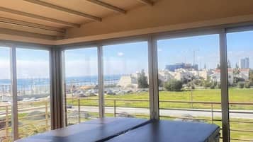 Villa, 3 Bedrooms, Accessible, Smoking | Interior