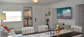 Casa Tua: Charming House in Downtown West Palm Beach!
