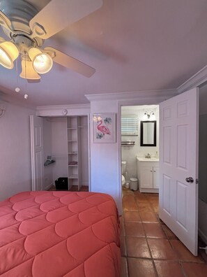 2 quartos, ferros/tábuas de passar roupa, Wi-Fi, roupa de cama