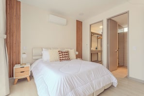 2 chambres, fer et planche à repasser, accès Internet, draps fournis